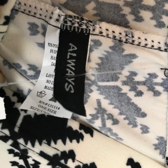 Always Super Soft Snowflake Print Leggings - Picture 2 of 7